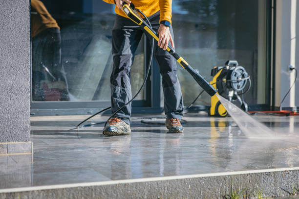Best Pressure Washing Patio  in Noank, CT